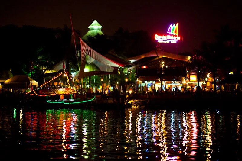 Destinasi Utama Wisata Kuliner Khas Jakarta Malam Hari