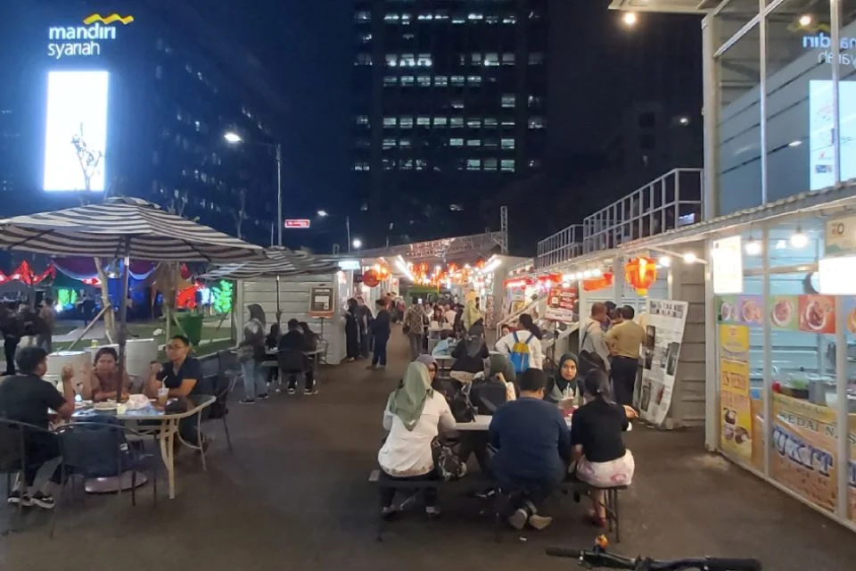 Pengalaman Digital untuk Memperkuat Wisata Kuliner Khas Jakarta Malam Hari