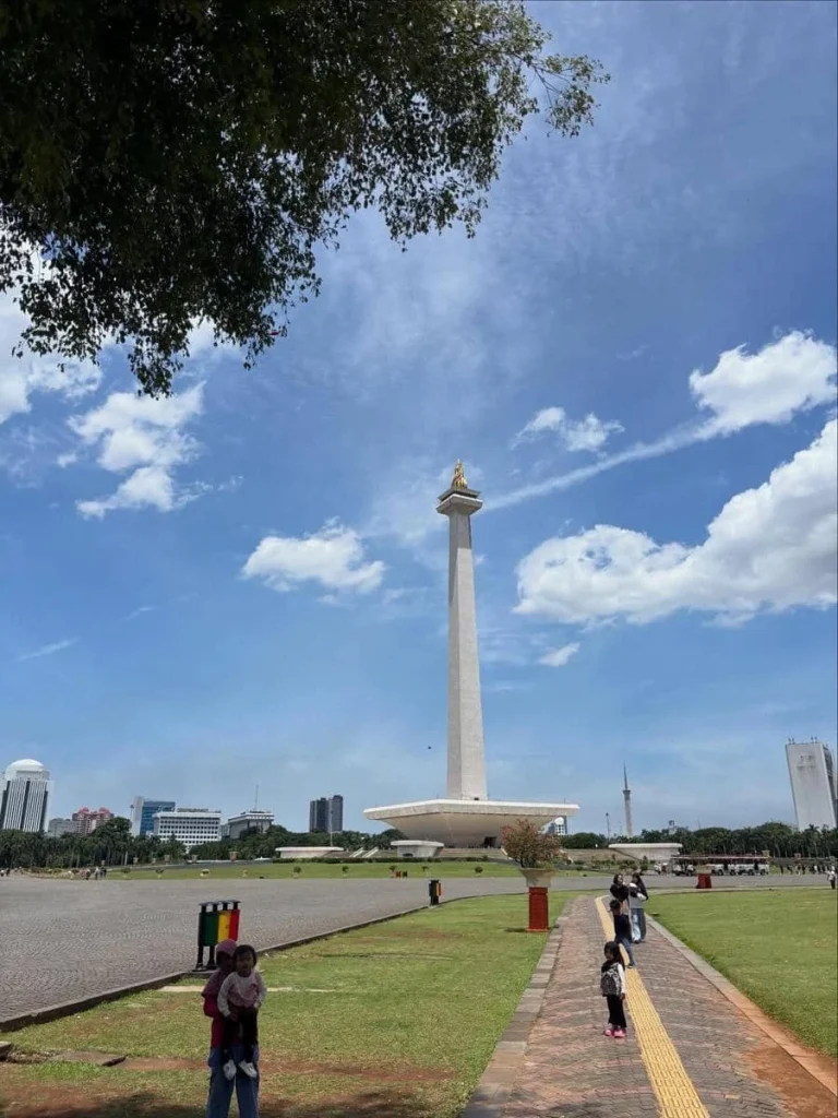 Pengalaman Wisata Keluarga di Monas