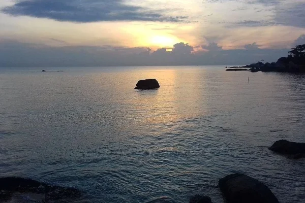 Tempat Wisata Foto Sunset di Pulau Belitung yang Wajib Dikunjungi