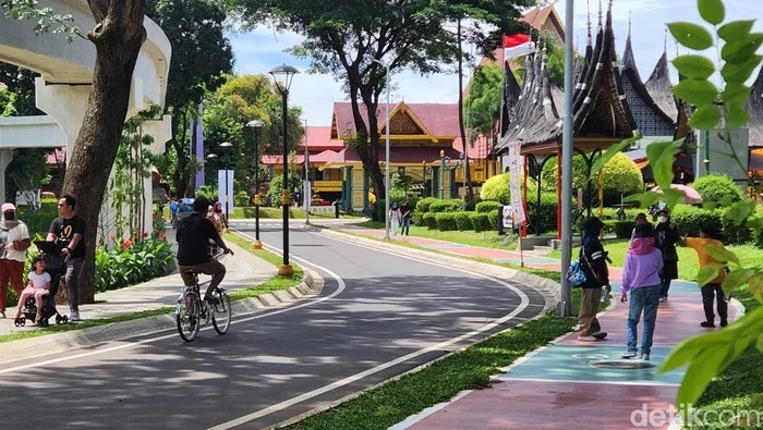 Tips Aman dan Nyaman Menikmati Jalur Sepeda Wisata di Jakarta Timur